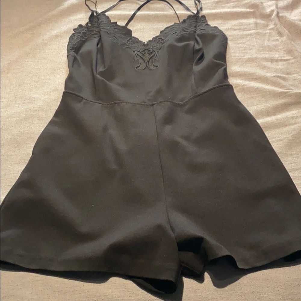 Romper - Picture 2 of 4